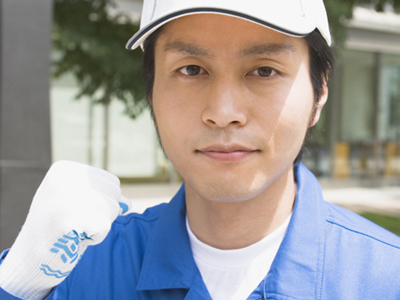 [納品業務・倉庫管理(正社員)] ★フォークリフト免許取得支援制度あり★求ム! あなたのチカラ! 未経験者歓迎! 塗料、リフォーム、特殊印刷、看板資材など幅広く事業を展開中