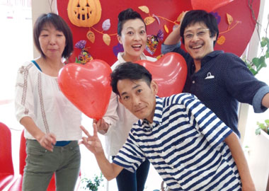 ★入社祝金5万円進呈します★厚待遇でお待ちしております!手荒れなし・腰痛なしの働きやすい環境で働きませんか? フジ垣生店スタッフ大募集!!イメージ02