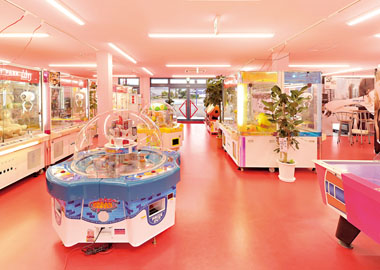 楽しいことが大好きな方必見！経験不問！★学生・フリーター歓迎！施設スタッフ募集(パート・アルバイト)★募集店舗複数あり