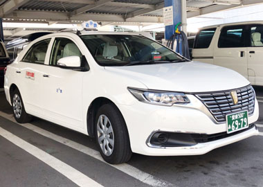 ★目指すは満足度No.1★シニアや女性等、幅広い方々が活躍中!異業種からの転職率9割以上!男女タクシードライバー大募集【本社営業所】イメージ02