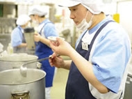 4月1日新規オープニングスタッフ急募!★未経験者大歓迎!★創業100年を越えた、あらゆる施設のフードサービスを提供する全国ネットの会社です!認定こども園 みどり幼稚園 調理補助(パート)急募イメージ02