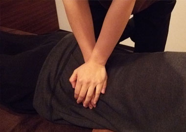 あなたも誰かを癒やしてあげませんか？未経験でも研修制度があるので大丈夫![古川店 リラクゼーションスタッフ(パート)]イメージ02