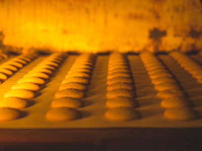 夏のアイスクリームシーズンに向けて新しい仲間を募集中!大手食品メーカーのアイスクリーム製造に携われますイメージ02